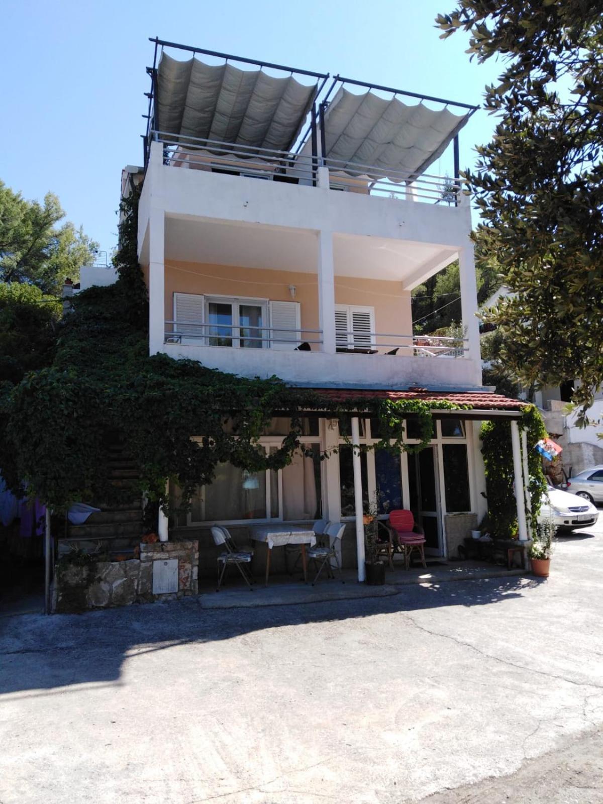 Mala Basina -Maslina Apartment Vrbanj Exterior photo